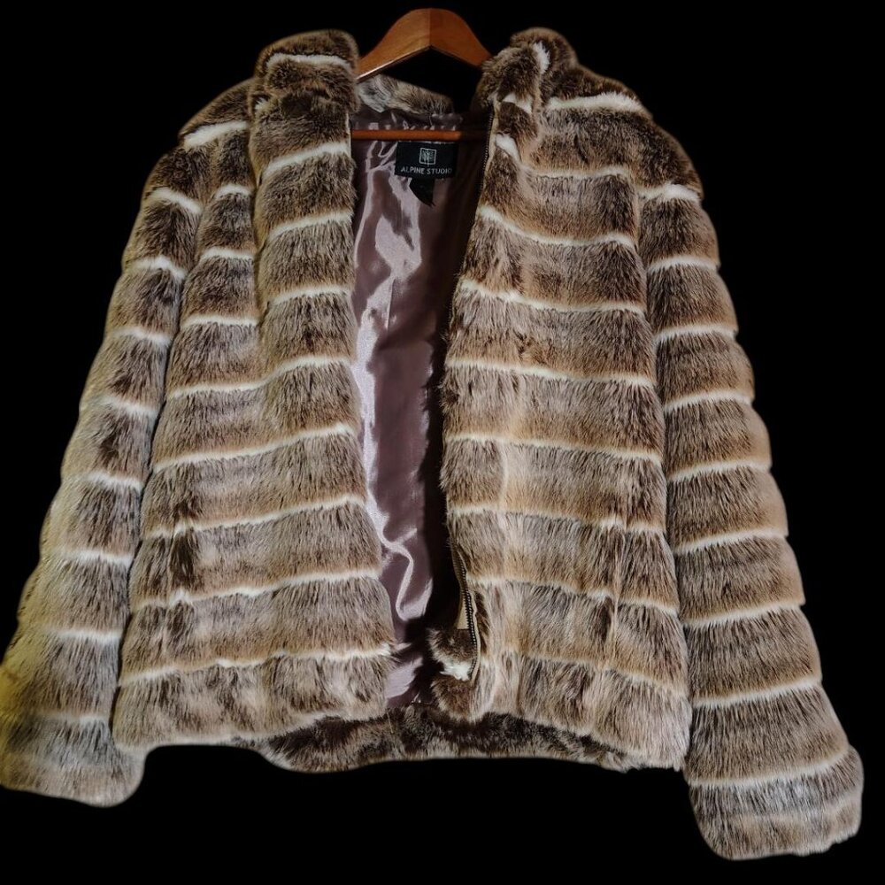 Alpine Studio Coat, Size XL
